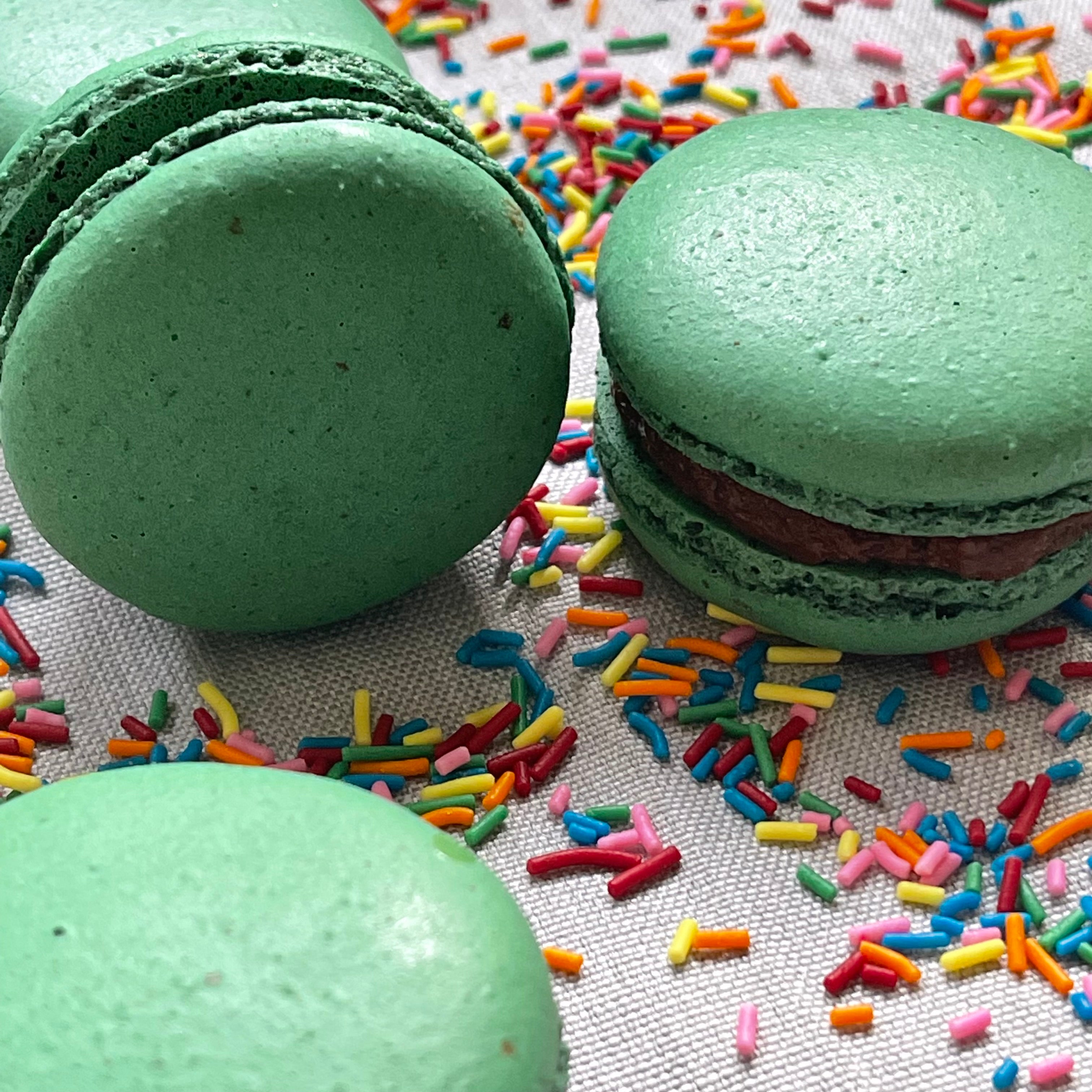 Macaron Recipe Book